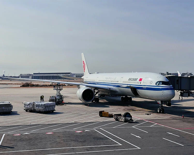 What Makes Air Freight the Smartest Choice for Global Shipping?